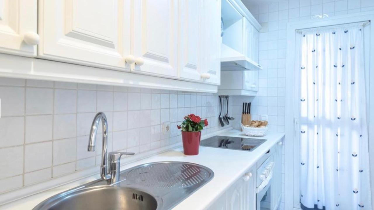 Mi Capricho B16 Beachfront Apartment ラ・カラ・デ・ミハス エクステリア 写真