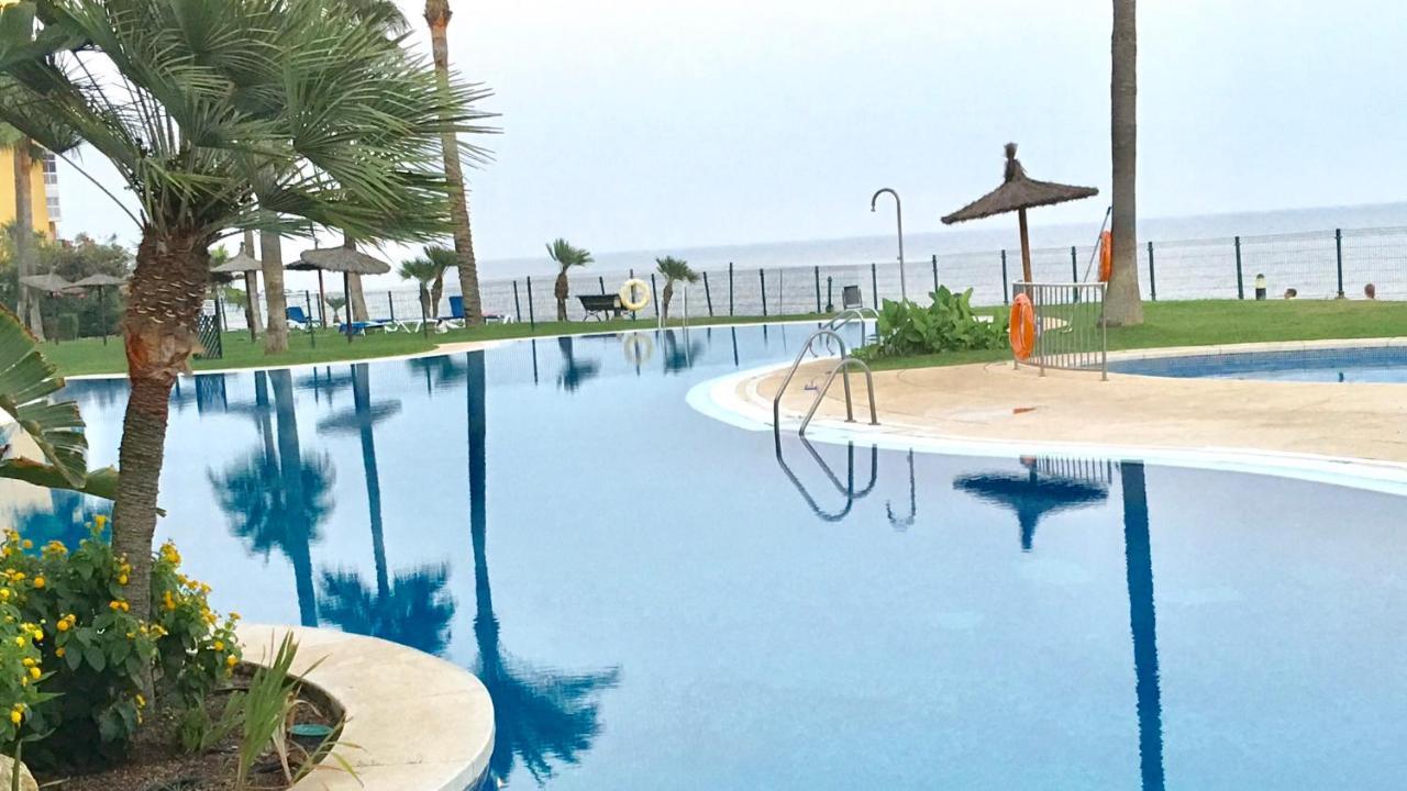 Mi Capricho B16 Beachfront Apartment ラ・カラ・デ・ミハス エクステリア 写真